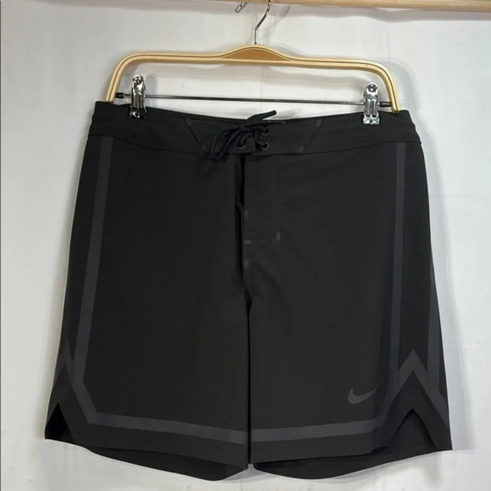📣Nike Black Flat Front Men's Shorts
